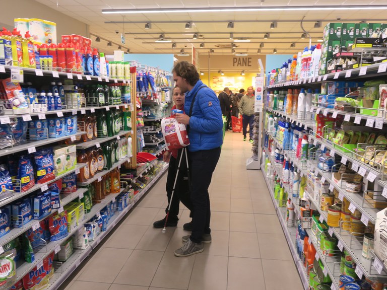 P31a_L'iniziativa L'ora del garbo in due supermercati di Santarcangelo.JPG