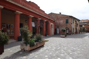 Giro d’Italia, fiere e cultura trainano il turismo a Santarcangelo