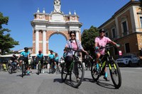 Giro d’Italia, un servizio su Santarcangelo al TG regionale. Su Icaro tv il tour lungo il percorso cittadino della tappa